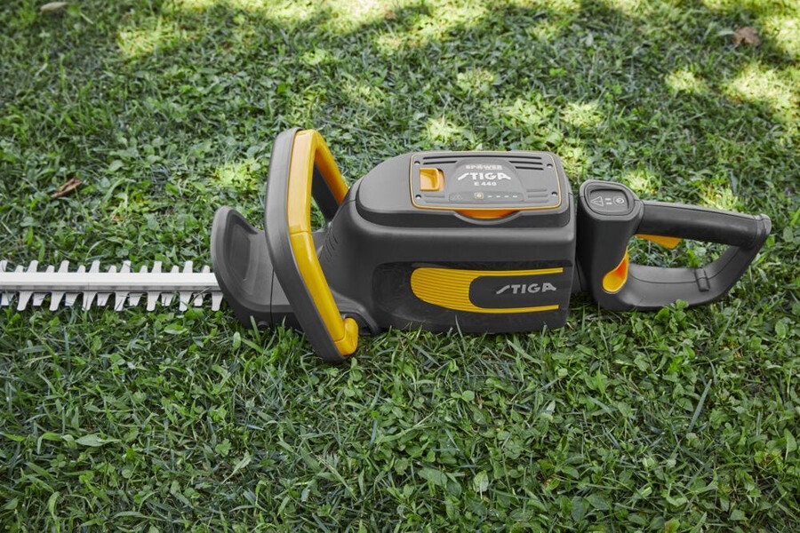 cordless hedge trimmer - ht 700e
