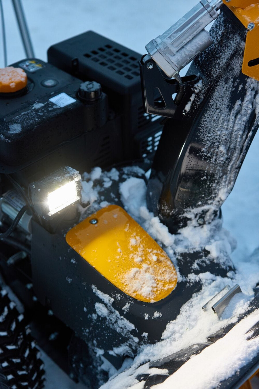 petrol snow blower - st 976 t