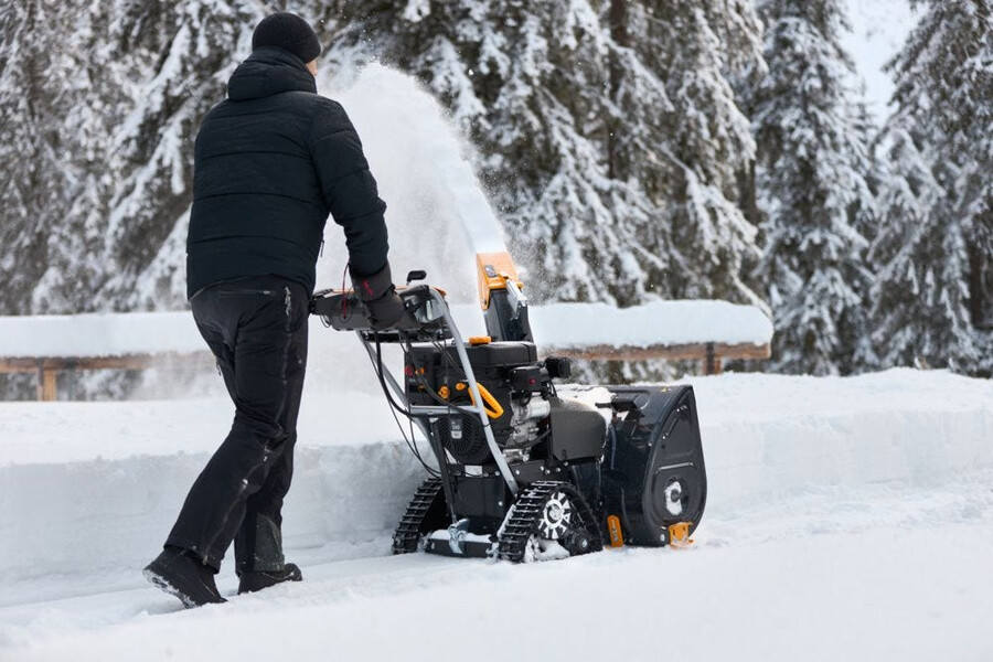 petrol snow blower - st 976 t