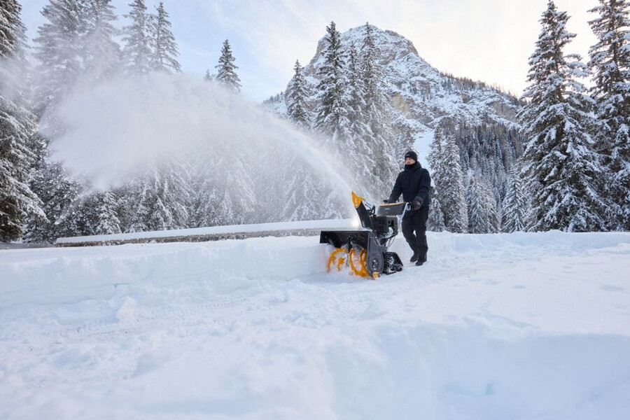 petrol snow blower - st 976 t